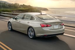 CHEVROLET MALIBU thumbnail 2